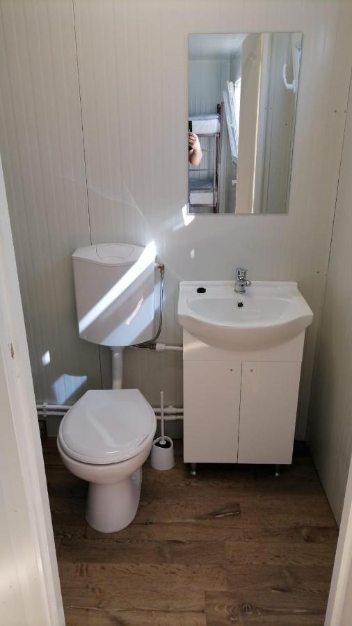 Hotel Glamtainer Court Curteni Zewnętrze zdjęcie